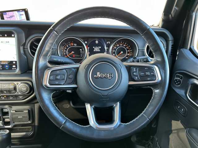 クライスラー・ジープ ジープ ラングラー アンリミテッド サハラ 道東・釧路十勝 2019(平31)年 3.4万km 黒 ワンオーナー/４WD/純正Uconnectナビ/BT/USB/AppleCarPlay/フルセグ/バックカメラ/フロントカメラ/純正ETC2.0/前後ドライブレコーダー/衝突軽減ブレーキ/レーンキーピングアシスト/アダプティブクルーズコントロール/パークディスタンスコントロール/ヒルアシストコントロール/ブラインドスポットインフォメーション/レザーパッケージ/フロントシートヒーティング/ステアリングヒーター/純正18インチAW/純正フロアマット/LEDヘッドライト/取扱説明書/保証書/スペアキー