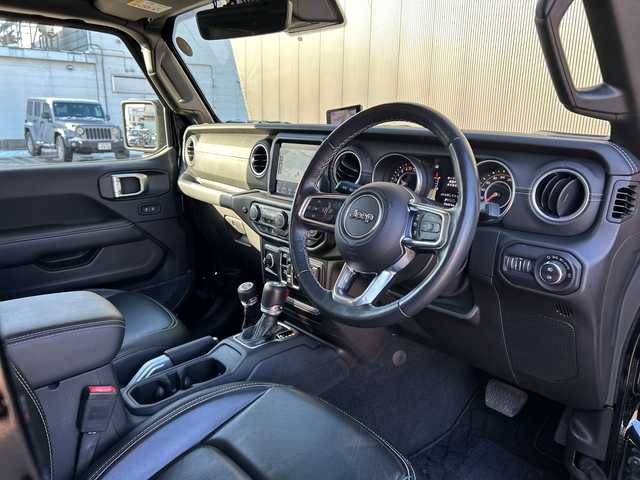 クライスラー・ジープ ジープ ラングラー アンリミテッド サハラ 道東・釧路十勝 2019(平31)年 3.4万km 黒 ワンオーナー/４WD/純正Uconnectナビ/BT/USB/AppleCarPlay/フルセグ/バックカメラ/フロントカメラ/純正ETC2.0/前後ドライブレコーダー/衝突軽減ブレーキ/レーンキーピングアシスト/アダプティブクルーズコントロール/パークディスタンスコントロール/ヒルアシストコントロール/ブラインドスポットインフォメーション/レザーパッケージ/フロントシートヒーティング/ステアリングヒーター/純正18インチAW/純正フロアマット/LEDヘッドライト/取扱説明書/保証書/スペアキー