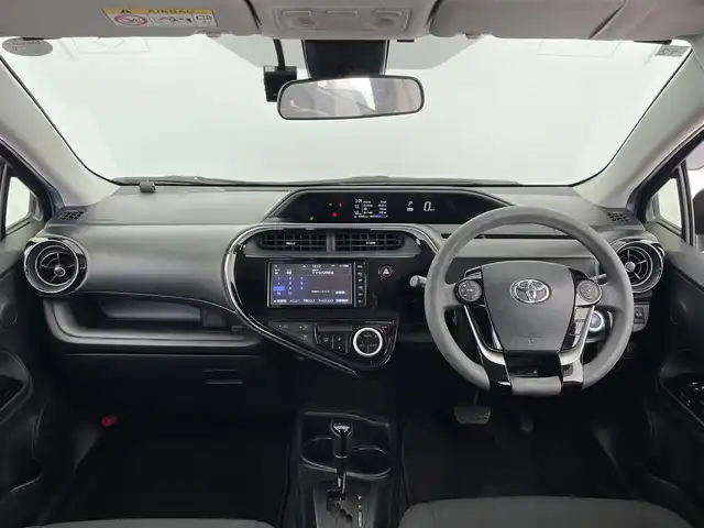 トヨタ アクア S スタイルブラック 大分県 2018(平30)年 6.4万km ブラックマイカ TRDエアロ/TRDアルミホイール/プリクラッシュセーフティー/オートハイビーム/LTA/純正ナビ/（フルセグ/CD/DVD/Bluetooth）/ビルトインETC2.0/バックカメラ/前方ドライブレコーダー/ヘッドライトレベライザー/LEDヘッドライト/オートライト/電動格納ミラー/ステアリングスイッチ/スマートキープッシュスタート