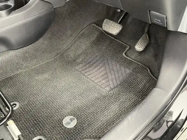 トヨタ アクア S スタイルブラック 大分県 2018(平30)年 6.4万km ブラックマイカ TRDエアロ/TRDアルミホイール/プリクラッシュセーフティー/オートハイビーム/LTA/純正ナビ/（フルセグ/CD/DVD/Bluetooth）/ビルトインETC2.0/バックカメラ/前方ドライブレコーダー/ヘッドライトレベライザー/LEDヘッドライト/オートライト/電動格納ミラー/ステアリングスイッチ/スマートキープッシュスタート