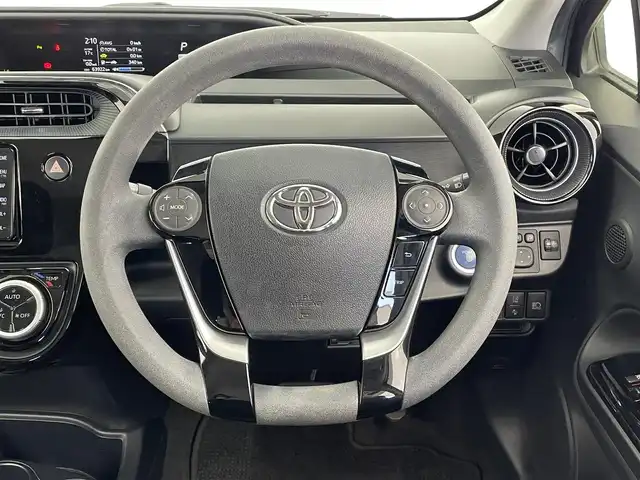 トヨタ アクア S スタイルブラック 大分県 2018(平30)年 6.4万km ブラックマイカ TRDエアロ/TRDアルミホイール/プリクラッシュセーフティー/オートハイビーム/LTA/純正ナビ/（フルセグ/CD/DVD/Bluetooth）/ビルトインETC2.0/バックカメラ/前方ドライブレコーダー/ヘッドライトレベライザー/LEDヘッドライト/オートライト/電動格納ミラー/ステアリングスイッチ/スマートキープッシュスタート