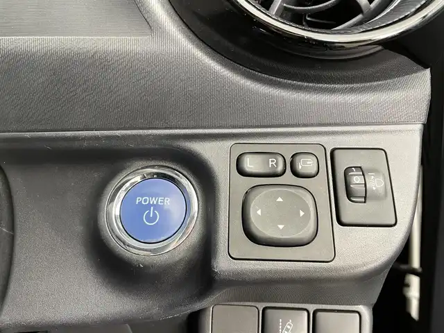 トヨタ アクア S スタイルブラック 大分県 2018(平30)年 6.4万km ブラックマイカ TRDエアロ/TRDアルミホイール/プリクラッシュセーフティー/オートハイビーム/LTA/純正ナビ/（フルセグ/CD/DVD/Bluetooth）/ビルトインETC2.0/バックカメラ/前方ドライブレコーダー/ヘッドライトレベライザー/LEDヘッドライト/オートライト/電動格納ミラー/ステアリングスイッチ/スマートキープッシュスタート