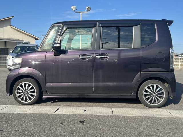 ホンダ Ｎ ＢＯＸ カスタム G ターボSSパッケージ 香川県 2016(平28)年 7.9万km プレミアムベルベットパープル・パール 社外ナビ（フルセグTV/CD/DVD/BT)/バックカメラ/シートヒーター/両側パワースライドドア/HIDヘッドライト/ビルトインETC/両側後席テーブル