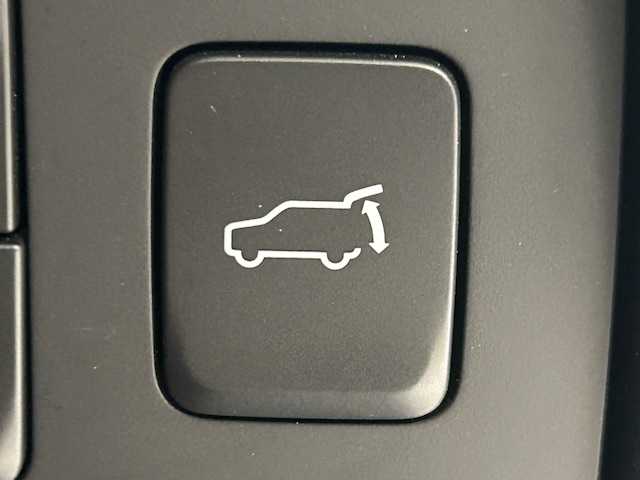 マツダ ＣＸ－５ 20S プロアクティブ 宮城県 2019(平31)年 2.2万km スノーフレイクホワイトパールマイカ スマート・シティ・ブレーキ・サポート/マツダ・レーダー・クルーズ・コントロール/レーンキープ・アシストシステム/車間認知支援システム/ブラインドスポットモニターシステム/交通標識認識システム/純正SDナビ/・バック/サイドカメラ/・Bluetooth/CD/DVD/フルセグTV/USB/・ETC/・前方ドライブレコーダー/ヘッドアップディスプレイ/電動リアゲート/電子パーキング/オートブレーキホールド/前後コーナーセンサー/パドルシフト/シートヒーター（運転席/助手席）/・パワーシート（運転席）/・シートメモリー（運転席）/ステアリングヒーター/プッシュスタート/スマートキー/アイドリングストップ/LEDヘッドライト/・オートライト/純正アルミホイール/純正フロアマット