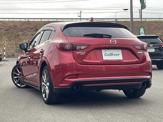 マツダ アクセラ スポーツ XD プロアクティブ 青森県 2016(平28)年 8.6万km ソウルレッドプレミアムメタリック ・4WD/・サンルーフ/・純正ナビ/・フルセグ/・Bluetooth/CD/DVD/・プレミアムサウンド（BOSE）/・バックカメラ/・横滑り防止/・衝突被害軽減ブレーキ/・クルコン（追従有）/・オートライト/・MT付AT/・ETC/・パドルシフト/・パワーシート/・シートヒーター/・ハンドルヒーター/・プッシュスタート/・スマートキー/・純正フロアマット/・社外ドアバイザー