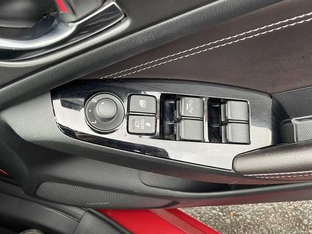 マツダ アクセラ スポーツ XD プロアクティブ 青森県 2016(平28)年 8.6万km ソウルレッドプレミアムメタリック ・4WD/・サンルーフ/・純正ナビ/・フルセグ/・Bluetooth/CD/DVD/・プレミアムサウンド（BOSE）/・バックカメラ/・横滑り防止/・衝突被害軽減ブレーキ/・クルコン（追従有）/・オートライト/・MT付AT/・ETC/・パドルシフト/・パワーシート/・シートヒーター/・ハンドルヒーター/・プッシュスタート/・スマートキー/・純正フロアマット/・社外ドアバイザー