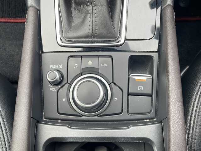 マツダ アクセラ スポーツ XD プロアクティブ 青森県 2016(平28)年 8.6万km ソウルレッドプレミアムメタリック ・4WD/・サンルーフ/・純正ナビ/・フルセグ/・Bluetooth/CD/DVD/・プレミアムサウンド（BOSE）/・バックカメラ/・横滑り防止/・衝突被害軽減ブレーキ/・クルコン（追従有）/・オートライト/・MT付AT/・ETC/・パドルシフト/・パワーシート/・シートヒーター/・ハンドルヒーター/・プッシュスタート/・スマートキー/・純正フロアマット/・社外ドアバイザー