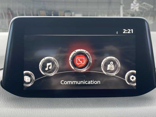 マツダ アクセラ スポーツ XD プロアクティブ 青森県 2016(平28)年 8.6万km ソウルレッドプレミアムメタリック ・4WD/・サンルーフ/・純正ナビ/・フルセグ/・Bluetooth/CD/DVD/・プレミアムサウンド（BOSE）/・バックカメラ/・横滑り防止/・衝突被害軽減ブレーキ/・クルコン（追従有）/・オートライト/・MT付AT/・ETC/・パドルシフト/・パワーシート/・シートヒーター/・ハンドルヒーター/・プッシュスタート/・スマートキー/・純正フロアマット/・社外ドアバイザー