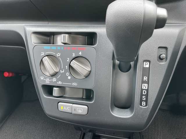 ダイハツ ミラ イース L SAⅢ 青森県 2024(令6)年 0.3万km プラムブラウンクリスタルマイカ 4WD/寒冷地仕様/スマートアシストIII/衝突回避支援ブレーキ/車線逸脱警報/誤発進抑制制御/オートハイビーム/前後コーナーセンサー/キーレスエントリー/オートライト/アイドリングストップ/純正フロアマット/スペアキー/取扱説明書・保証書