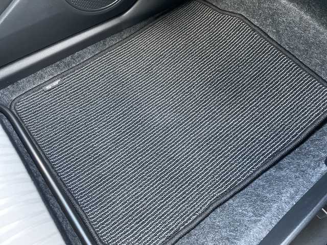 ダイハツ ミラ イース L SAⅢ 青森県 2024(令6)年 0.3万km プラムブラウンクリスタルマイカ 4WD/寒冷地仕様/スマートアシストIII/衝突回避支援ブレーキ/車線逸脱警報/誤発進抑制制御/オートハイビーム/前後コーナーセンサー/キーレスエントリー/オートライト/アイドリングストップ/純正フロアマット/スペアキー/取扱説明書・保証書