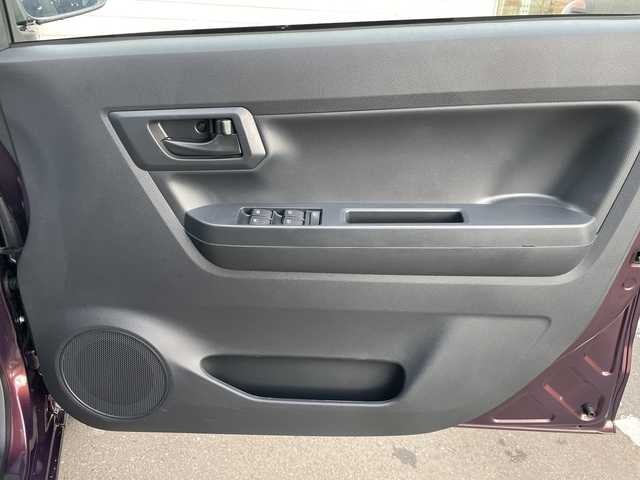 ダイハツ ミラ イース L SAⅢ 青森県 2024(令6)年 0.3万km プラムブラウンクリスタルマイカ 4WD/寒冷地仕様/スマートアシストIII/衝突回避支援ブレーキ/車線逸脱警報/誤発進抑制制御/オートハイビーム/前後コーナーセンサー/キーレスエントリー/オートライト/アイドリングストップ/純正フロアマット/スペアキー/取扱説明書・保証書