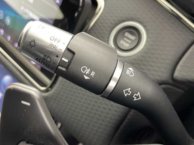 ランドローバー レンジローバーイヴォーク Rダイナミック S 道央・札幌 2020(令2)年 0.7万km ユーロンホワイト ・４WD/・ワンオーナー　/・ドライブパック/・BSM/・360°カメラ/・純正メモリーナビ（USB/Apple Car Play/Android /   Auto/Bluetooth/TV）　　/・LKA　　/・ドライブレコーダー　/・パワーテールゲート/・コーナーセンサー/・黒革シート　/・シートヒーター　/・パドルシフト/・純正18インチ　スタイル5074　5スプリットスポーク　/・スマートキー×2　/・保証書　/・取扱説明書　