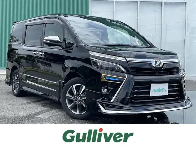 トヨタ ヴォクシー ZS 煌Ⅱ 福岡県 2019(令1)年 4.3万km ブラック ＳＤナビ　/Ｂｌｕｅｔｏｏｔｈ/フルセグ/ＣＤ/ＤＶＤ/両側電動スライドドア　/モデリスタエアロ　/バックカメラ　/ＥＴＣ　/クルーズコントロール　/レーンキープアシスト　/オートマチックハイビーム　/ＬＥＤライト