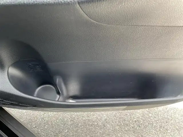トヨタ ヴォクシー ZS 煌Ⅱ 福岡県 2019(令1)年 4.3万km ブラック ＳＤナビ　/Ｂｌｕｅｔｏｏｔｈ/フルセグ/ＣＤ/ＤＶＤ/両側電動スライドドア　/モデリスタエアロ　/バックカメラ　/ＥＴＣ　/クルーズコントロール　/レーンキープアシスト　/オートマチックハイビーム　/ＬＥＤライト