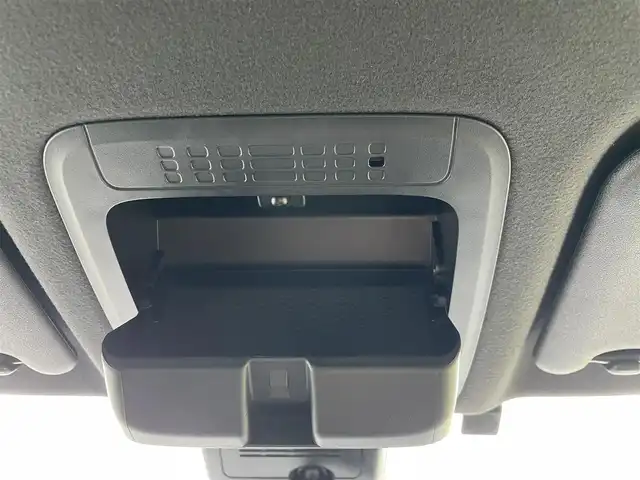 トヨタ ヴォクシー ZS 煌Ⅱ 福岡県 2019(令1)年 4.3万km ブラック ＳＤナビ　/Ｂｌｕｅｔｏｏｔｈ/フルセグ/ＣＤ/ＤＶＤ/両側電動スライドドア　/モデリスタエアロ　/バックカメラ　/ＥＴＣ　/クルーズコントロール　/レーンキープアシスト　/オートマチックハイビーム　/ＬＥＤライト