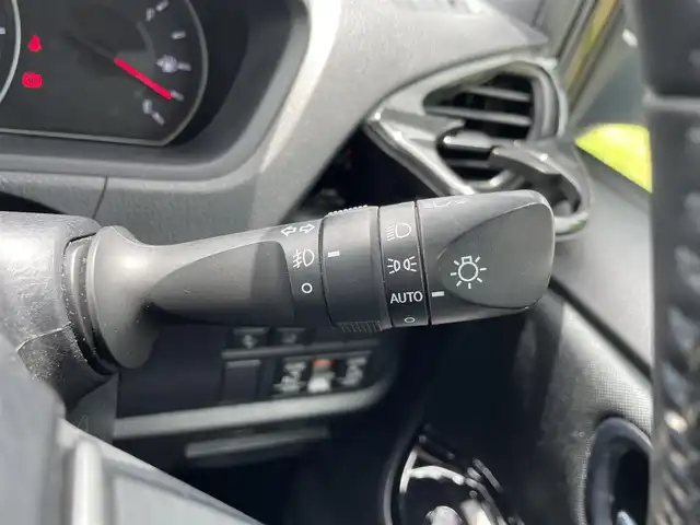 トヨタ ヴォクシー ZS 煌Ⅱ 福岡県 2019(令1)年 4.3万km ブラック ＳＤナビ　/Ｂｌｕｅｔｏｏｔｈ/フルセグ/ＣＤ/ＤＶＤ/両側電動スライドドア　/モデリスタエアロ　/バックカメラ　/ＥＴＣ　/クルーズコントロール　/レーンキープアシスト　/オートマチックハイビーム　/ＬＥＤライト