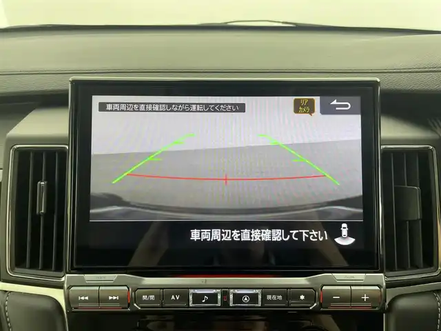 三菱 デリカＤ：５ シャモニー 群馬県 2025(令7)年 0.1万km未満 白Ⅱ 登録済未使用車(登録時走行距離14km)/＝＝＝＝＝＝＝＝＝＝＝＝/社外11型ナビ(AM/FM/Bluetooth/フルセグTV/CD//DVD/HDMI/USB/AppleCarPlay/AndroidAuto)/マルチアラウンドモニター/e-Assist/ ・衝突軽減ブレーキシステム/ ・車線逸脱警報システム/ ・レーダークルーズコントロールシステム/ ・オートマチックハイビーム/ ・誤発進抑制機能/ ・後側方車両検知警報システム/ ・後退時交差車両検知警報システム/エレクトリックテールゲート/両側パワースライドドア/パドルシフト/運転席側パワーシート/前席シートヒーター/ステアリングヒーター/電動パーキングブレーキ/オートブレーキホールド/プッシュスタート/スマートキー