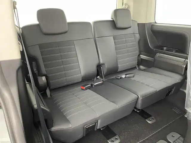 三菱 デリカＤ：５ シャモニー 群馬県 2025(令7)年 0.1万km未満 白Ⅱ 登録済未使用車(登録時走行距離14km)/＝＝＝＝＝＝＝＝＝＝＝＝/社外11型ナビ(AM/FM/Bluetooth/フルセグTV/CD//DVD/HDMI/USB/AppleCarPlay/AndroidAuto)/マルチアラウンドモニター/e-Assist/ ・衝突軽減ブレーキシステム/ ・車線逸脱警報システム/ ・レーダークルーズコントロールシステム/ ・オートマチックハイビーム/ ・誤発進抑制機能/ ・後側方車両検知警報システム/ ・後退時交差車両検知警報システム/エレクトリックテールゲート/両側パワースライドドア/パドルシフト/運転席側パワーシート/前席シートヒーター/ステアリングヒーター/電動パーキングブレーキ/オートブレーキホールド/プッシュスタート/スマートキー