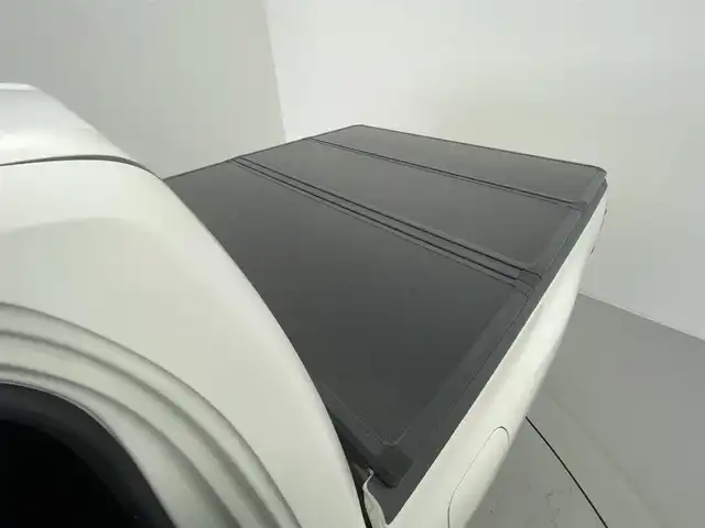トヨタ ハイラックス Z 宮城県 2020(令2)年 5.2万km スーパーホワイトⅡ 4WD/フローティングナビ(CN-F1X10LD)/ワンセグTV/FM/AM/BT/CD/DVD/HDMI/バックカメラ/クルーズコントロール/ETC/エンジンスターター/スペアキー/横滑り防止装置/コーナーセンサー/レーンキープアシスト/衝突被害軽減システム/オートライト/ECOモード/PWRモード/フォグランプ