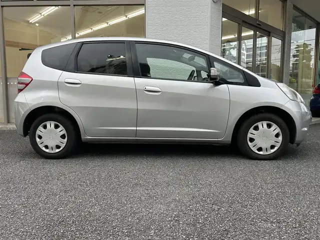ホンダ フィット G 神奈川県 2008(平20)年 2.6万km アラバスターシルバーメタリック ワンオーナー/ミュージックプレイヤー/　AM/FM/CD/ETC/電格ミラー/純正フロアマット/リモコンキー/スペアキー/保証書/取扱説明書