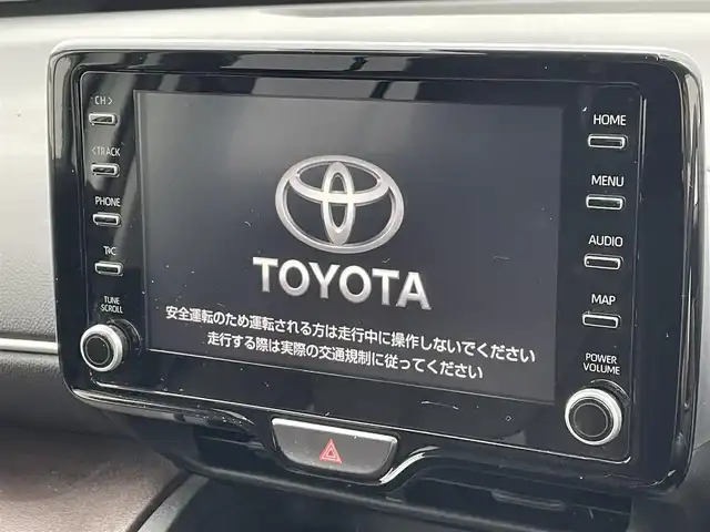 トヨタ ヤリスクロス ハイブリッド Z 福岡県 2022(令4)年 3.1万km ブラックマイカ/ホワイトパールクリスタルシャイン 2トーン 純正ディスプレイオーディオナビ/フルセグＴＶ/Bluetooth/バックカメラ/ＰＣＳ/ＬＴＡ/ＲＳＡ/ＰＫＳＢ/クリアランスソナー/レーダークルーズコントロール/前席シートヒーター/パワーシート/純正アルミ/ＥＴＣ/電動パーキング/ブレーキホールド/スマートキー/プッシュスタート/ハーフレザー
