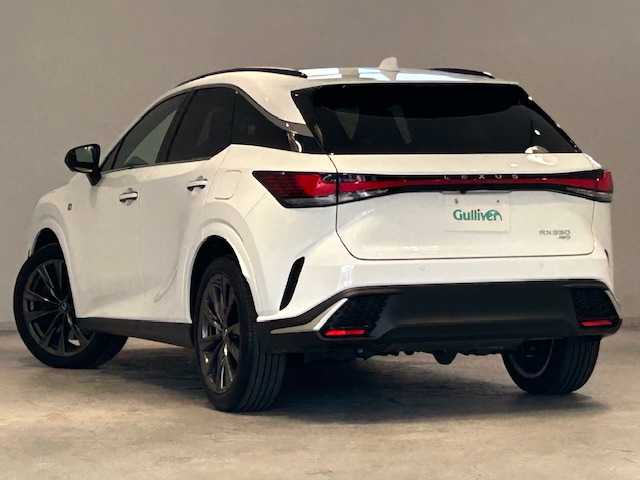 レクサス ＲＸ 350 Fスポーツ 宮城県 2023(令5)年 0.7万km ホワイトノーヴァガラスフレーク ワンオーナー/サンルーフ/４WD/セーフティシステムプラス/・プリクラッシュセーフティ/・レーダークルーズコントロール/・レーントレーシングアシスト/ブラインドスポットモニター/パノラミックビューモニター/ハンズフリーパワーバックドア/カラーヘッドアップディスプレイ/純正14インチタッチディスプレイオーディオ/・車載コネクティッドナビ/・フルセグTV/・AppleCareplay/AndroidAuto/革/ウルトラスエードコンビスポーツシート/シートヒーター/シートベンチレーション/8WAYパワーシート/ポジションメモリー/後席電動リクライニング/ディンプル革巻きステアリングホイール/パドルシフト/ステアリングヒーター/デジタルインナーミラー/スマートキー/プッシュスタート/純正21インチアルミホイール/アクセサリーコンセント