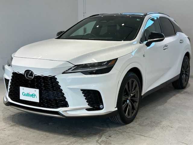 レクサス ＲＸ 350 Fスポーツ 宮城県 2023(令5)年 0.7万km ホワイトノーヴァガラスフレーク ワンオーナー/サンルーフ/４WD/セーフティシステムプラス/・プリクラッシュセーフティ/・レーダークルーズコントロール/・レーントレーシングアシスト/ブラインドスポットモニター/パノラミックビューモニター/ハンズフリーパワーバックドア/カラーヘッドアップディスプレイ/純正14インチタッチディスプレイオーディオ/・車載コネクティッドナビ/・フルセグTV/・AppleCareplay/AndroidAuto/革/ウルトラスエードコンビスポーツシート/シートヒーター/シートベンチレーション/8WAYパワーシート/ポジションメモリー/後席電動リクライニング/ディンプル革巻きステアリングホイール/パドルシフト/ステアリングヒーター/デジタルインナーミラー/スマートキー/プッシュスタート/純正21インチアルミホイール/アクセサリーコンセント