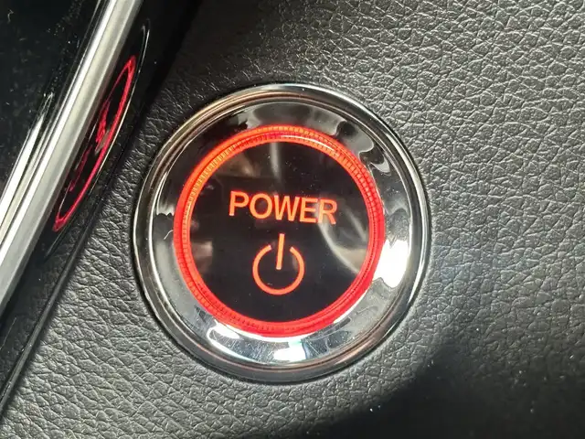 ホンダ ヴェゼル ハイブリッド Z ホンダセンシング 愛知県 2021(令3)年 4.5万km プラチナホワイトパール ・純正9インチナビ/・Bluetooth/・バックカメラ/・フルセグTV/・ホンダセンシング/・衝突被害軽減システム/・クルーズコントロール/・コーナーセンサー/・レーンキープアシスト/・オートライト/・LEDフォグランプ/・シートヒーター/・ETC/・純正AW/・純正フロアマット/・プッシュスタート/・スマートキー