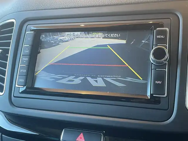 フォルクスワーゲン シャラン TSI ハイライン 高知県 2018(平30)年 4.1万km ディープブラックパールエフェクト 社外SDナビ/【CD/DVD/BT/フルセグTV】/バックカメラ/社外デジタルインナーミラー/前後ドラレコ/アダプティブクルーズコントロール/衝突被害軽減ブレーキ/車線逸脱警報/車線逸脱制御/ブラインドスポットモニター/横滑り防止/ルーフレール/両側パワースライドドア/パワーバックドア/ハーフレザーシート/シートヒーター/コーナー、バックセンサー/ETC/オートホールド/オートライト/純正LEDライト/スマートキー/プッシュスタート/パドルシフト/MTモード付きAT/アイドリングストップ/純正アルミホイール 17インチ/純正フロアマット