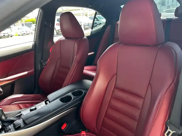 レクサス ＩＳ 300h Fスポーツ 富山県 2013(平25)年 6.3万km スターライトブラックガラスフレーク ワンオーナー/メモリナビ/フルセグテレビ/AM/FMラジオ　/Bluetooth接続/USB/バックカメラ/アイドリングストップ/ウィンカーミラー/プッシュスタート/クルーズコントロール/ビルトインETC/皮シート/D/N席シートヒーター/エアシート/D/N席パワーシート/純正フロアマット/純正18インチAW