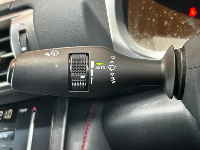 レクサス ＩＳ 300h Fスポーツ 富山県 2013(平25)年 6.3万km スターライトブラックガラスフレーク ワンオーナー/メモリナビ/フルセグテレビ/AM/FMラジオ　/Bluetooth接続/USB/バックカメラ/アイドリングストップ/ウィンカーミラー/プッシュスタート/クルーズコントロール/ビルトインETC/皮シート/D/N席シートヒーター/エアシート/D/N席パワーシート/純正フロアマット/純正18インチAW
