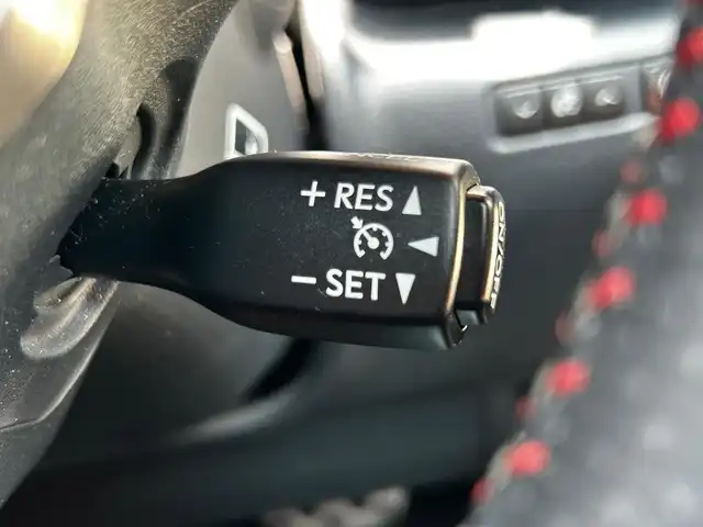 レクサス ＩＳ 300h Fスポーツ 富山県 2013(平25)年 6.3万km スターライトブラックガラスフレーク ワンオーナー/メモリナビ/フルセグテレビ/AM/FMラジオ　/Bluetooth接続/USB/バックカメラ/アイドリングストップ/ウィンカーミラー/プッシュスタート/クルーズコントロール/ビルトインETC/皮シート/D/N席シートヒーター/エアシート/D/N席パワーシート/純正フロアマット/純正18インチAW