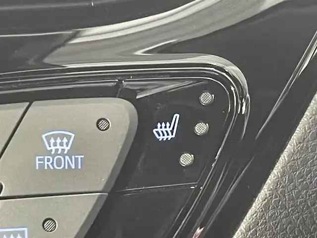 トヨタ Ｃ－ＨＲ G 大阪府 2022(令4)年 1.4万km プラチナホワイトパールマイカ TRDエアロ/19incAW 純正ナビTV バックカメラ レーダークルコン 衝突軽減ブレーキ レーンアシスト オートハイビーム ブラインドSM ハーフレザー シートヒーター スマートキー プッシュスタート ドライブレコーダー