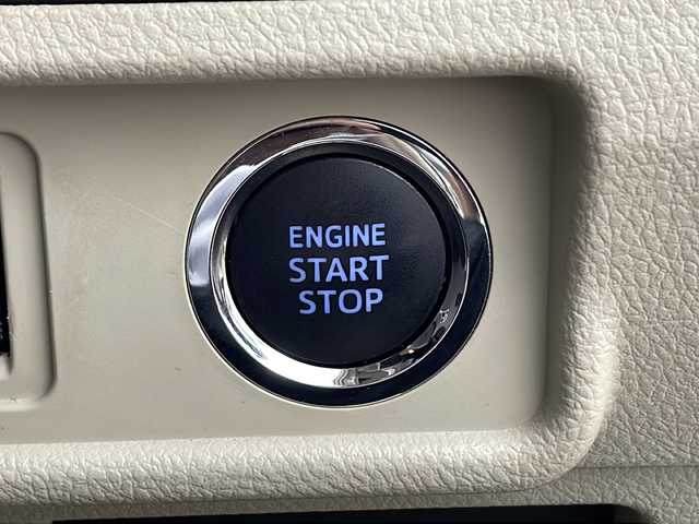 トヨタ ランドクルーザー プラド TX 兵庫県 2018(平30)年 5万km プレシャスホワイトパール ・純正ナビ&TV&SD&BT&CD&DVD/・ウッドコンビステアリング/・バックカメラ/・純正ドライブレコーダー/・スマートキー/・トヨタセーフティセンス/・プリクラッシュセーフティ/・レーンディパーチャーアラート/・クルーズコントロール/・オートマチックハイビーム/・クリアランスソナー/・ヘッドライトウォッシャー/・ビルトインETC /・カーテンエアバック/・LEDライト/・LEDフォグランプ/・純正フロアマット