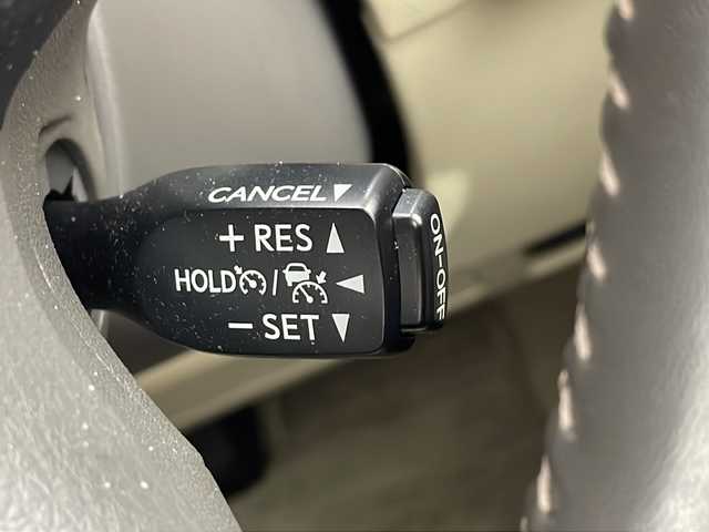 トヨタ ランドクルーザー プラド TX 兵庫県 2018(平30)年 5万km プレシャスホワイトパール ・純正ナビ&TV&SD&BT&CD&DVD/・ウッドコンビステアリング/・バックカメラ/・純正ドライブレコーダー/・スマートキー/・トヨタセーフティセンス/・プリクラッシュセーフティ/・レーンディパーチャーアラート/・クルーズコントロール/・オートマチックハイビーム/・クリアランスソナー/・ヘッドライトウォッシャー/・ビルトインETC /・カーテンエアバック/・LEDライト/・LEDフォグランプ/・純正フロアマット