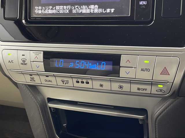 トヨタ ランドクルーザー プラド TX 兵庫県 2018(平30)年 5万km プレシャスホワイトパール ・純正ナビ&TV&SD&BT&CD&DVD/・ウッドコンビステアリング/・バックカメラ/・純正ドライブレコーダー/・スマートキー/・トヨタセーフティセンス/・プリクラッシュセーフティ/・レーンディパーチャーアラート/・クルーズコントロール/・オートマチックハイビーム/・クリアランスソナー/・ヘッドライトウォッシャー/・ビルトインETC /・カーテンエアバック/・LEDライト/・LEDフォグランプ/・純正フロアマット