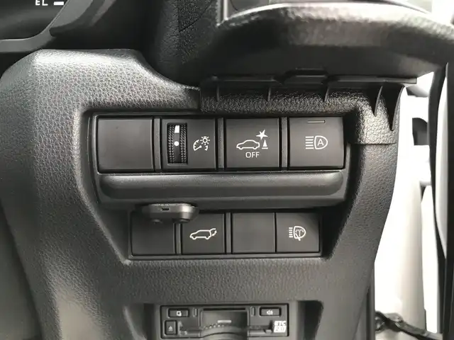 トヨタ ランドクルーザー ２５０ VX 鳥取県 2024(令6)年 0.2万km プラチナホワイトパールマイカ 純正12.3インチディスプレイオーディオ/（フルセグ/BT/HDMI/Miracast）/パノラミックビューモニター/デジタルインナーミラー・ETC2．0/サンルーフ/トヨタセーフティセンス/ブラインドスポットモニター/レーンキープアシスト/クリアランスソナー/レーダークルーズコントロール/前席シートヒーター/エアシート/運転席パワーシート/LEDヘットライト/フォグライト/純正18インチアルミホイール/プッシュエンジンスタート/スマートキー/フロアマット/ドアバイザー