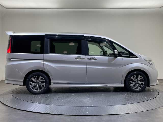 ホンダ ステップワゴン スパーダ ホンダセンシング 愛媛県 2016(平28)年 8.2万km スーパープラチナメタリック 純正ナビ/(Bluetooth/フルセグ/USB)/バックカメラ/レーダークルーズコントロール/衝突被害軽減ブレーキ/レーンキープアシスト/両側電動スライドドア/ETC/LEDヘッドライト/オートライト/純正18インチアルミ/純正フロアマット/盗難防止装置/保証書/取扱説明書