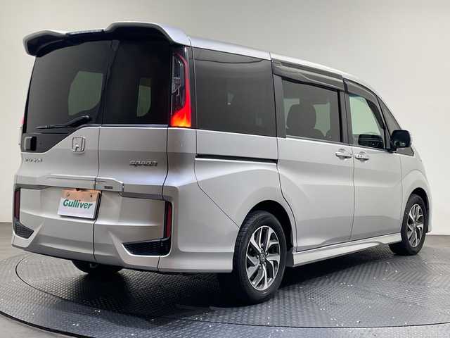 ホンダ ステップワゴン スパーダ ホンダセンシング 愛媛県 2016(平28)年 8.2万km スーパープラチナメタリック 純正ナビ/(Bluetooth/フルセグ/USB)/バックカメラ/レーダークルーズコントロール/衝突被害軽減ブレーキ/レーンキープアシスト/両側電動スライドドア/ETC/LEDヘッドライト/オートライト/純正18インチアルミ/純正フロアマット/盗難防止装置/保証書/取扱説明書