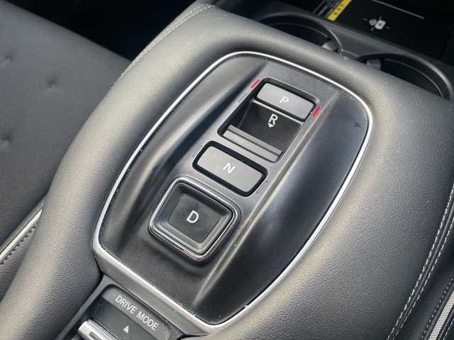 ホンダ ＺＲ－Ｖ ハイブリッド e:HEV X 三重県 2024(令6)年 1.3万km クリスタルブラックパール 登録時走行距離　１２６３２ｋｍ/禁煙/ワンオーナー/純正ナビ/AM/FM/TV/Bluetooth/USB/ワイヤレス充電/前後ドラレコ/電動パーキング/ブレーキホールド/全方位カメラ/前後コーナーセンサー/衝突軽減システム/レーンキープアシスト/先行者発進/BSM/RSA/レーダークルコン/パドルシフト/ステアリングスイッチ/ビルトインETC/パワーバックドア/パワーウィンドウ/AUTOライト/AUTOハイビーム/LED/プッシュスタート/スマートキー/純正ドアバイザー/純正フロアマット/スペアキー/USB充電/SOSスイッチ