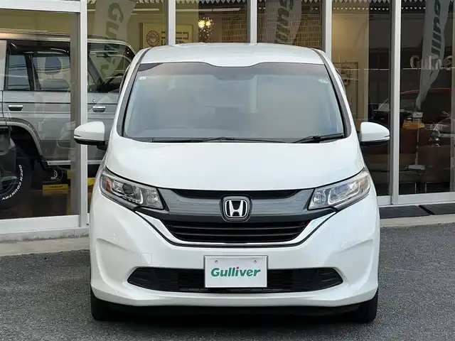 ホンダ フリード＋ G 山口県 2017(平29)年 3.6万km ホワイトオーキッドパール 純正メモリーナビ/フルセグTV/バックカメラ/両側パワースライドドア /オートライト/ウィンカーミラー/純正フロアマット/純正ドアバイザー/純正LEDヘッドライト/エンジンプッシュスタート/ビルトインETC
