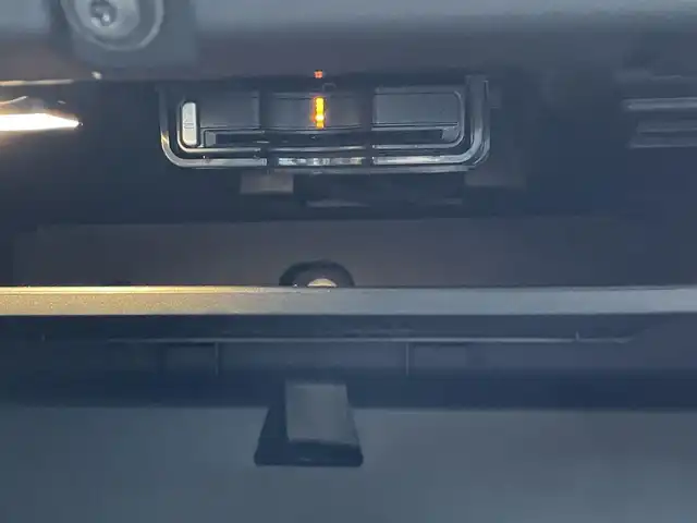 ボルボ Ｖ６０ T5 インスクリプション 東京都 2018(平30)年 2.5万km ワイン 純正ナビ/360°カメラ/レザーシート/ETC2.0/衝突軽減ブレーキ/アダプティブクルーズコントロール/純正17インチアルミホイール/フルセグTV/ドライブレコーダー/シートヒーター/スマートキー/プッシュスタート