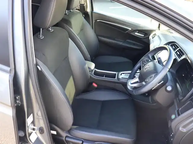 ホンダ シャトル ハイブリッド X ホンダセンシング 神奈川県 2021(令3)年 1.5万km シャイニンググレーM 純正メモリナビ/バックカメラ/Bluetooth/ナビ連動ドラレコ（前後）/アダプティブクルーズコントロール/ステアリングスイッチ/パドルシフト/プッシュスタート/ETC（ビルトイン）/USBジャック/LEDヘッドライト/シートヒーター（運転席、助手席）/保証書/スペアスマートキー