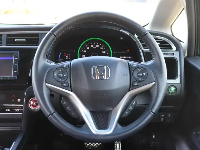 ホンダ シャトル ハイブリッド X ホンダセンシング 神奈川県 2021(令3)年 1.5万km シャイニンググレーM 純正メモリナビ/バックカメラ/Bluetooth/ナビ連動ドラレコ（前後）/アダプティブクルーズコントロール/ステアリングスイッチ/パドルシフト/プッシュスタート/ETC（ビルトイン）/USBジャック/LEDヘッドライト/シートヒーター（運転席、助手席）/保証書/スペアスマートキー