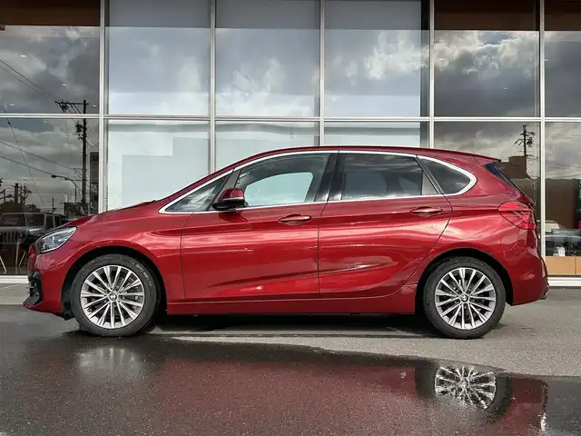 ＢＭＷ ２１８ｄ アクティブツアラー ラグジュアリー 岐阜県 2019(令1)年 4.8万km ワイン プラスパッケージ/　ITSスポット対応DSRC車載器/　（ルームミラー内蔵、ETC機能付）/　LEDフロントフォグランプ/　オートマチックエアコンディショナー/ドライビング・アシスト/　車線逸脱警告システム/　前車接近警告機能/　衝突回避被害軽減ブレーキ/リヤビューカメラ（予想進路表示機能付）/LEDヘッドライト/電動フロントシート運転席助手席/フロントシートヒーティング