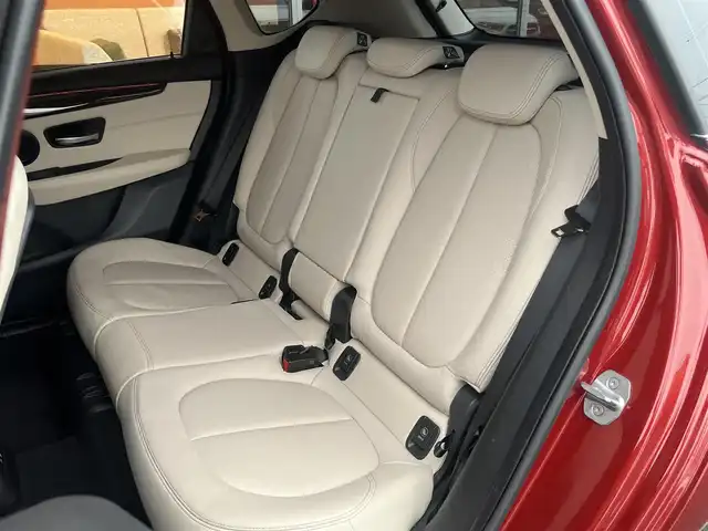 ＢＭＷ ２１８ｄ アクティブツアラー ラグジュアリー 岐阜県 2019(令1)年 4.8万km ワイン プラスパッケージ/　ITSスポット対応DSRC車載器/　（ルームミラー内蔵、ETC機能付）/　LEDフロントフォグランプ/　オートマチックエアコンディショナー/ドライビング・アシスト/　車線逸脱警告システム/　前車接近警告機能/　衝突回避被害軽減ブレーキ/リヤビューカメラ（予想進路表示機能付）/LEDヘッドライト/電動フロントシート運転席助手席/フロントシートヒーティング