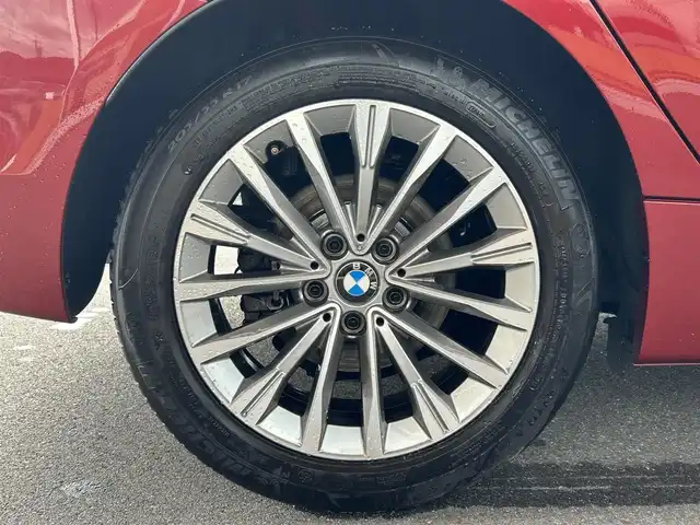 ＢＭＷ ２１８ｄ アクティブツアラー ラグジュアリー 岐阜県 2019(令1)年 4.8万km ワイン プラスパッケージ/　ITSスポット対応DSRC車載器/　（ルームミラー内蔵、ETC機能付）/　LEDフロントフォグランプ/　オートマチックエアコンディショナー/ドライビング・アシスト/　車線逸脱警告システム/　前車接近警告機能/　衝突回避被害軽減ブレーキ/リヤビューカメラ（予想進路表示機能付）/LEDヘッドライト/電動フロントシート運転席助手席/フロントシートヒーティング