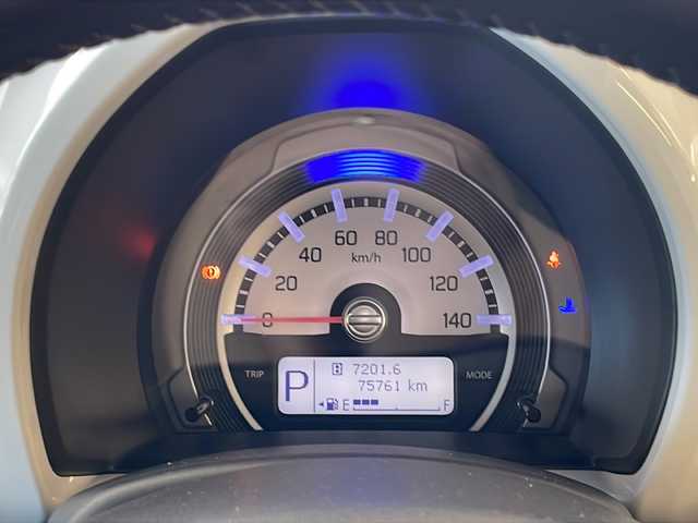 マツダ フレア クロスオーバー XS 山口県 2015(平27)年 7.6万km ブルーイッシュブラックパール3 (株)IDOMが運営する【じしゃロン宇部店】の自社ローン専用車両になります。こちらは現金またはオートローンご利用時の価格です。自社ローンご希望の方は別途その旨お申付け下さい。/フルセグＴＶ　/社外ナビ　/純正フロアマット　/純正ＡＷ　/運転席シートヒーター　/ＥＴＣ　/レーダーブレーキサポート　/プッシュスタート　/スマートキー　/アイドリングストップ　/ＨＩＤヘッドライト　/ドアバイザー