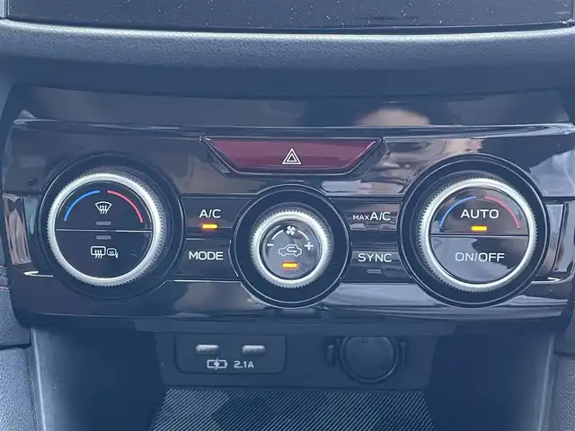スバル インプレッサ スポーツ STI スポーツ 島根県 2021(令3)年 1.7万km セラミックホワイト 純正8インチナビ/CD/DVD/DTV/Bluetooth/バックカメラ/レーダークルーズコントロール/コーナーセンサー/ステアリングスイッチ/パワーシート/メモリーシート /アイドリングストップ/純正アルミホイール付きサマータイヤ積込/STIフロントスポイラー/STIルーフスポイラー/スマートキー/スペアキー /プッシュスタート /純正フロアマット/ドアバイザー/ETC
