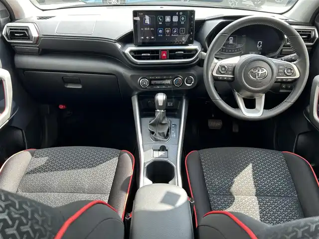 トヨタ ライズ Z 和歌山県 2024(令6)年 0.7万km ナチュラルベージュマイカM ディスプレイオーディオ/AppleCarPlay/AndroidAuto/フルセグTV/全方位カメラ/衝突被害軽減ブレーキ/ブラインドスポットモニター/レーンキープアシスト/レーダークルーズコントロール/横滑り防止/オートライト/前後コーナーセンサー/前後ドラレコ/ビルトインETC/前席シートヒーター/ステアリングリモコン/ドアバイザー/LEDヘッドライト/フロントフォグランプ/リアフォグランプ/プッシュスタート